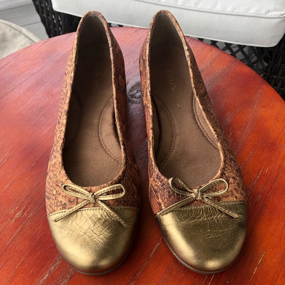 Aerosoles Bectify Snakeskin Cork Ballet Flat - 7.5 - Picture 2 of 5